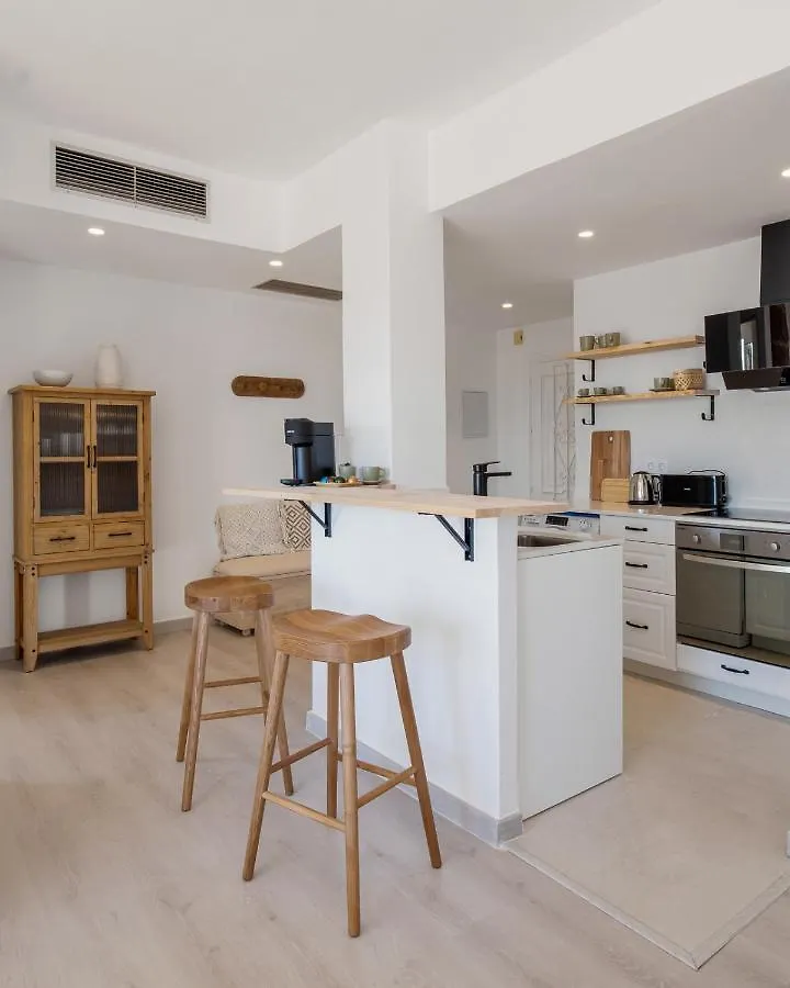 아파트 Luminoso Apartamento En Andalucia Del Mar 마르베야