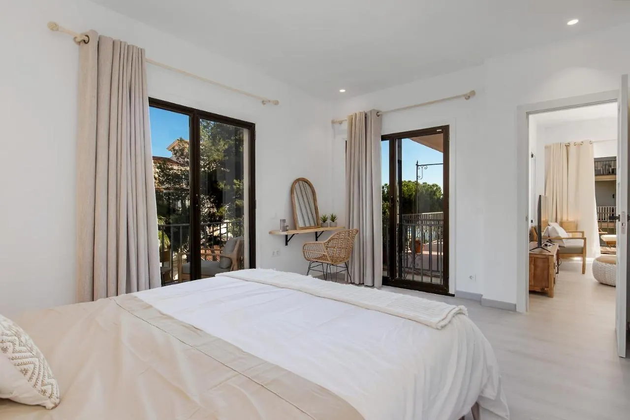 Luminoso Apartamento En Andalucia Del Mar Marbella