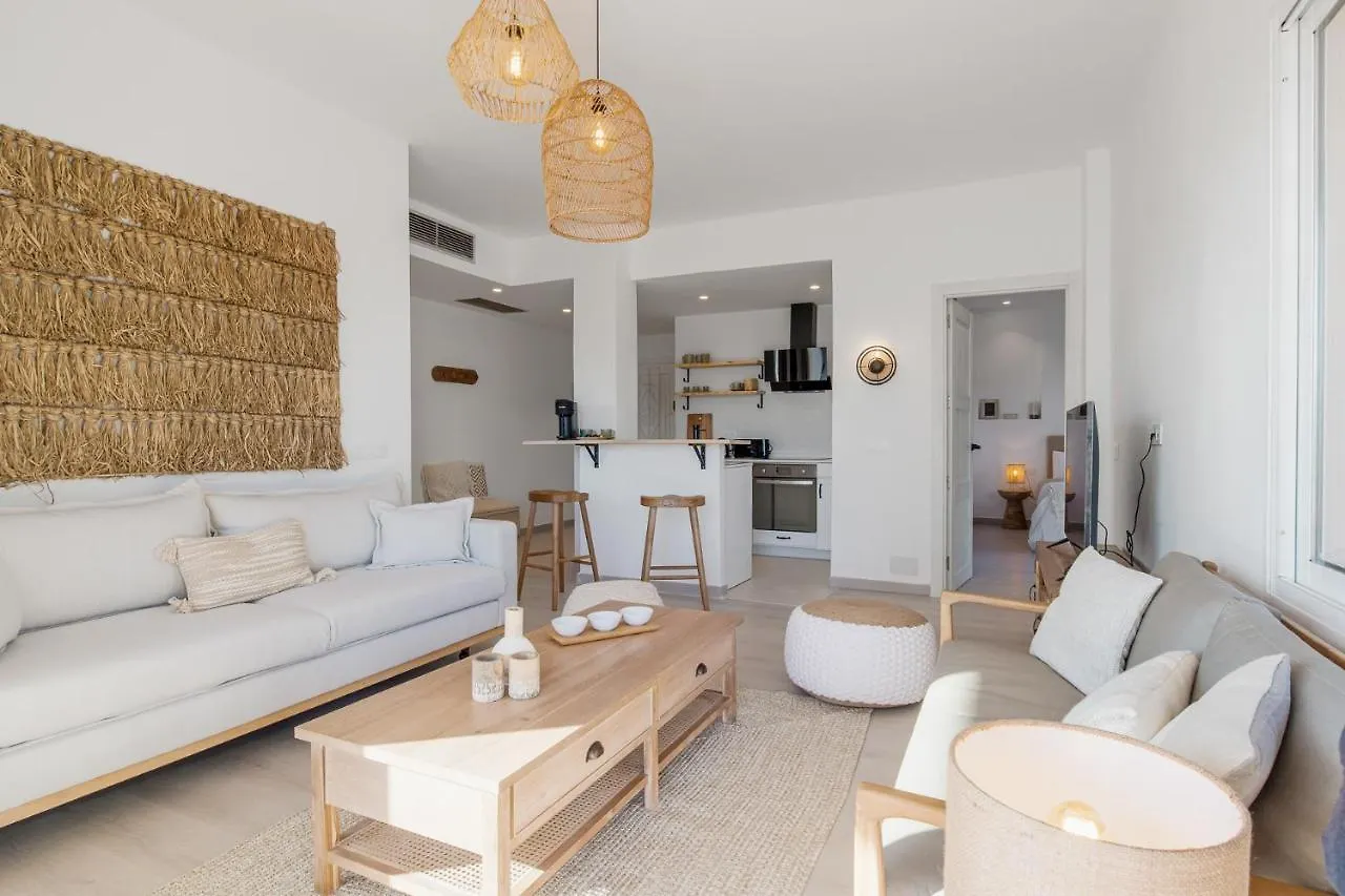 Luminoso Apartamento En Andalucia Del Mar Marbella