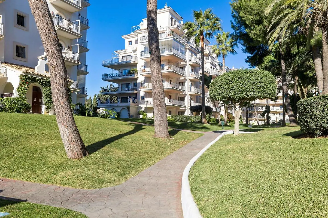 Apartment Luminoso Apartamento En Andalucia Del Mar Marbella Spain