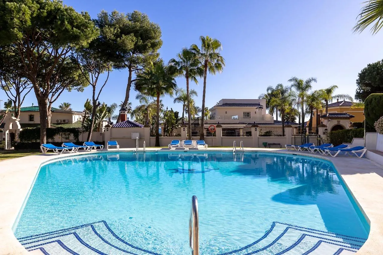 Luminoso Apartamento En Andalucia Del Mar Marbella