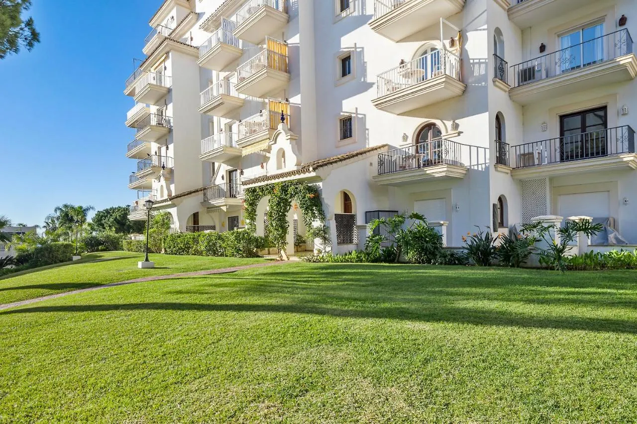 Apartment Luminoso Apartamento En Andalucia Del Mar Marbella